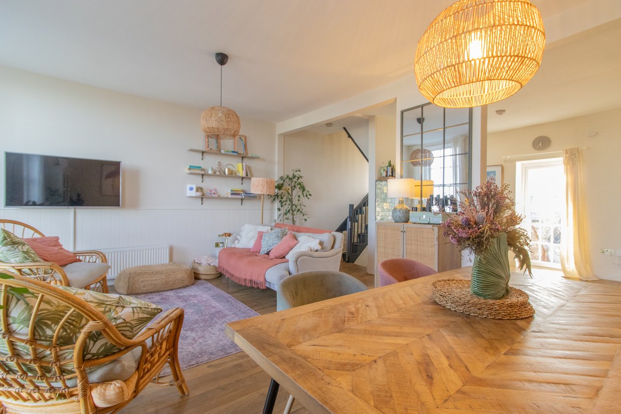 Properties Under Offer in 12-14 Fort Crescent Margate