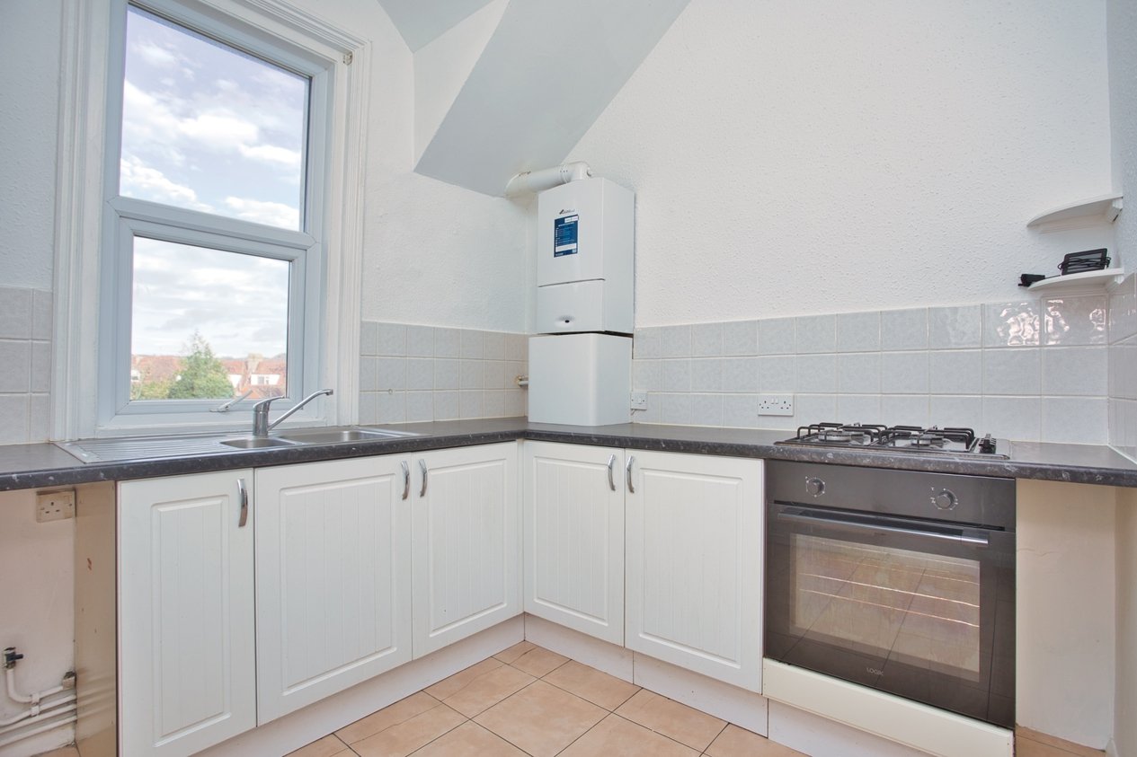 Properties Under Offer in 18 Millfield Folkestone
