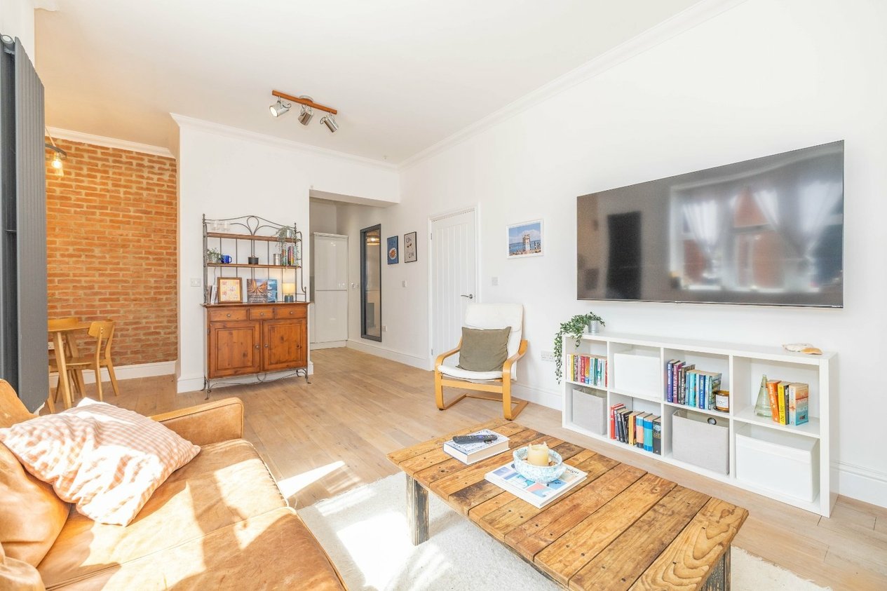 Properties For Sale in 189 Old Dover Road Canterbury