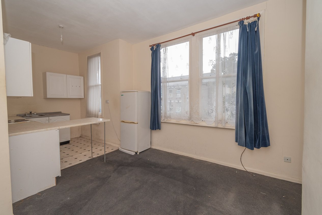 Properties Under Offer in 19 North Avenue Ramsgate