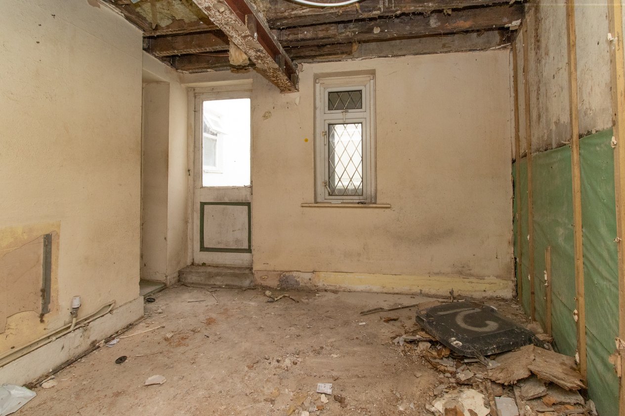 Properties Under Offer in 2 Albion Road Broadstairs