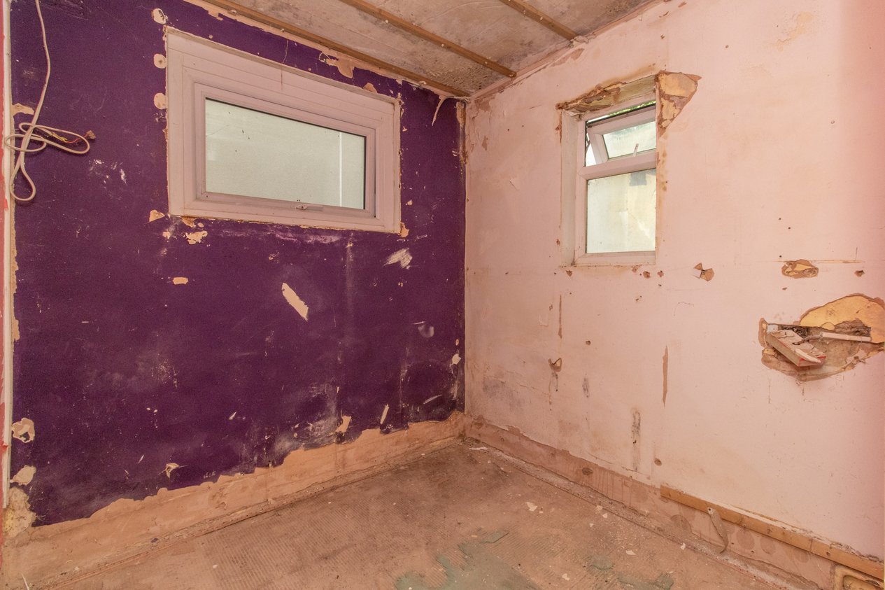Properties Under Offer in 2 Albion Road Broadstairs