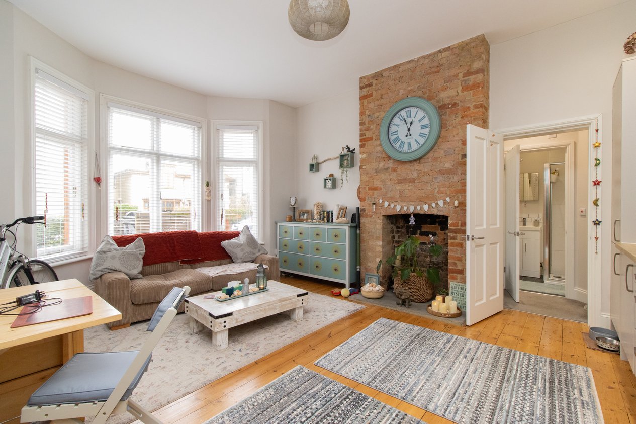 Properties Under Offer in 23 Surrey Road Margate