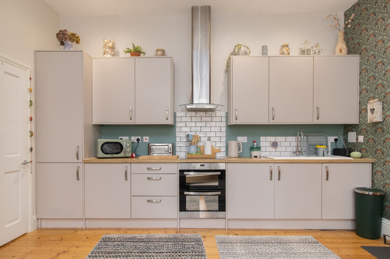 Properties Under Offer in 23 Surrey Road Margate