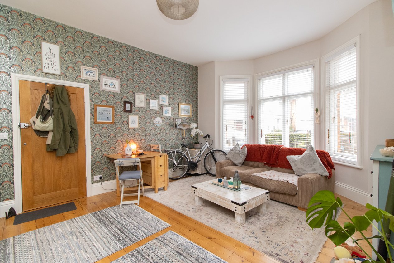 Properties Under Offer in 23 Surrey Road Margate