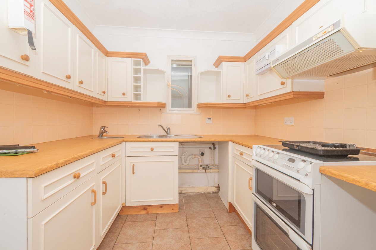 Properties For Sale in 26 Victoria Road Ramsgate