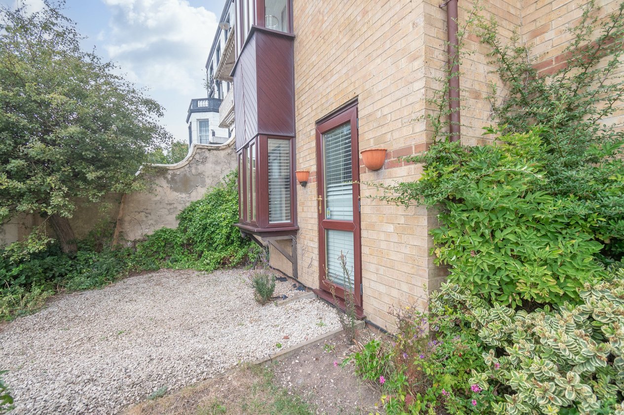 Properties For Sale in 26 Victoria Road Ramsgate