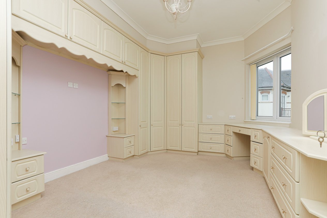 Properties Sold in 27 Sea Road Westgate-On-Sea