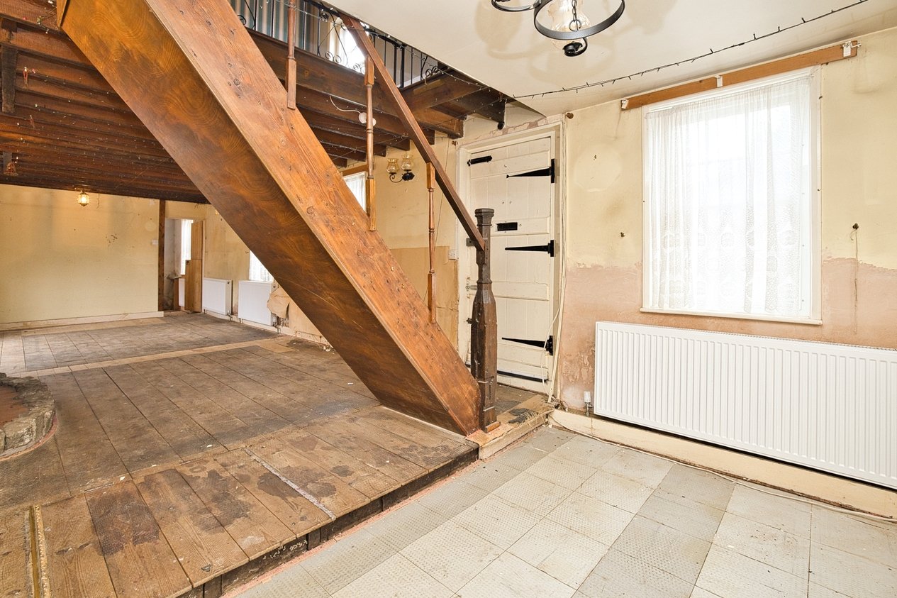 Properties For Sale in 32/34 Tothill Street Minster