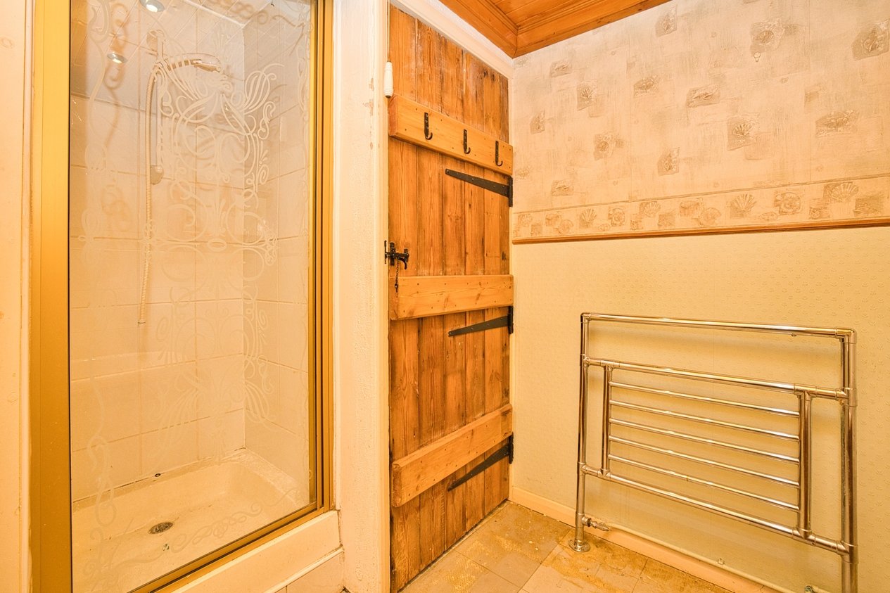 Properties For Sale in 32/34 Tothill Street Minster