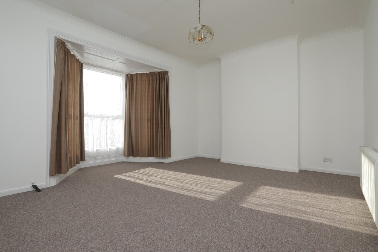 Properties Under Offer in 40 Canterbury Road Birchington