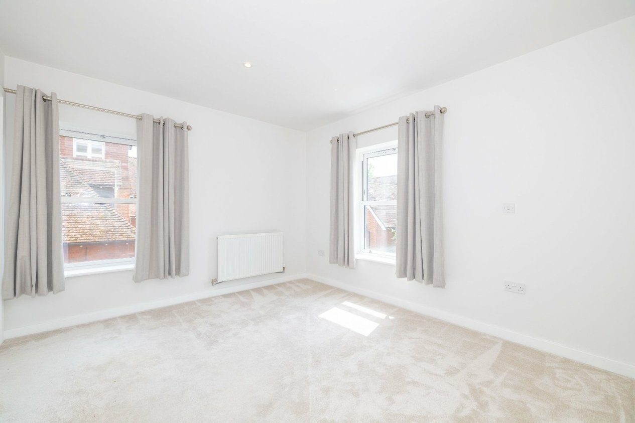 Properties For Sale in 42 New Dover Road Canterbury
