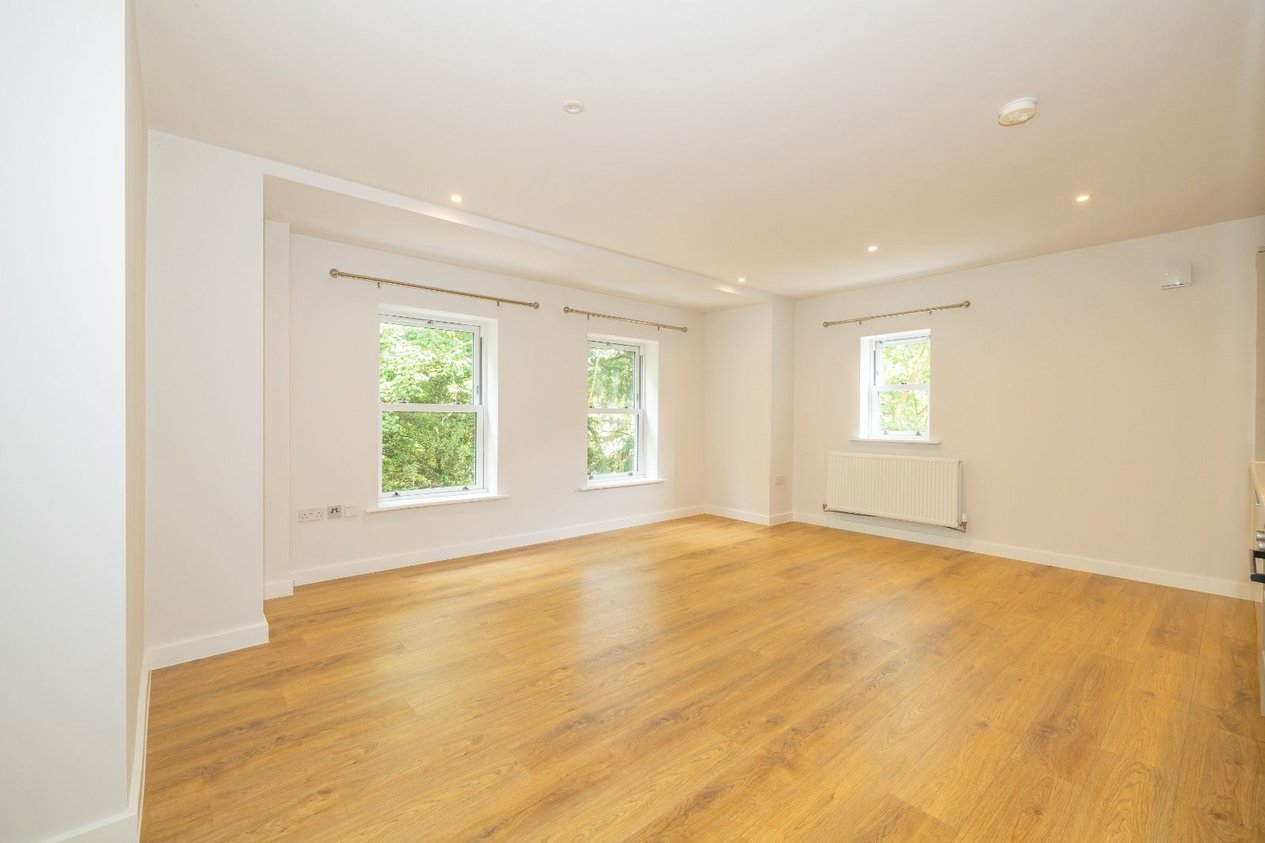 Properties For Sale in 42 New Dover Road Canterbury