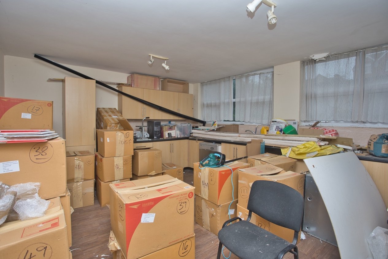 Properties Under Offer in 48 Castle Hill Avenue Folkestone