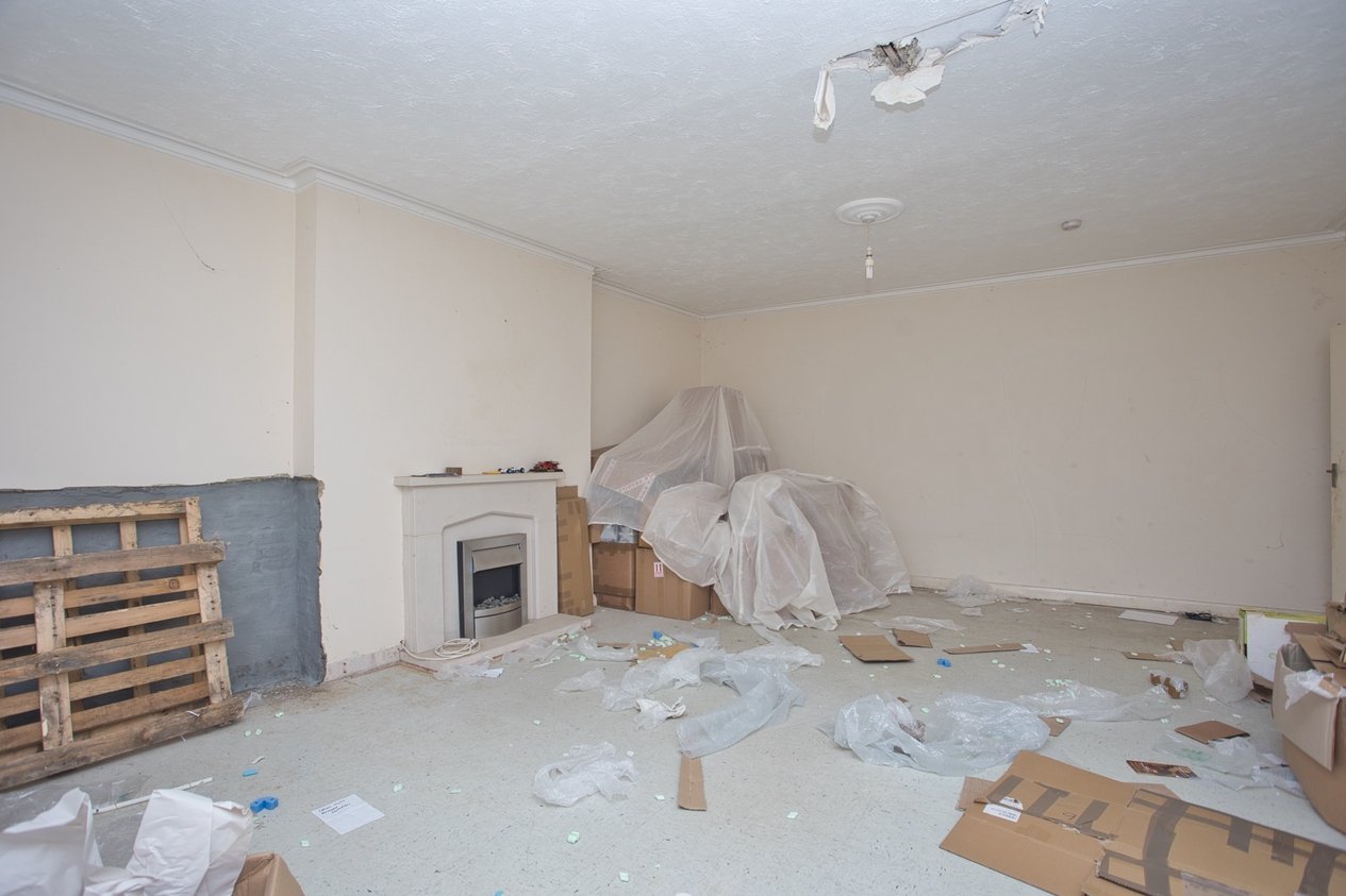 Properties Under Offer in 48 Castle Hill Avenue Folkestone