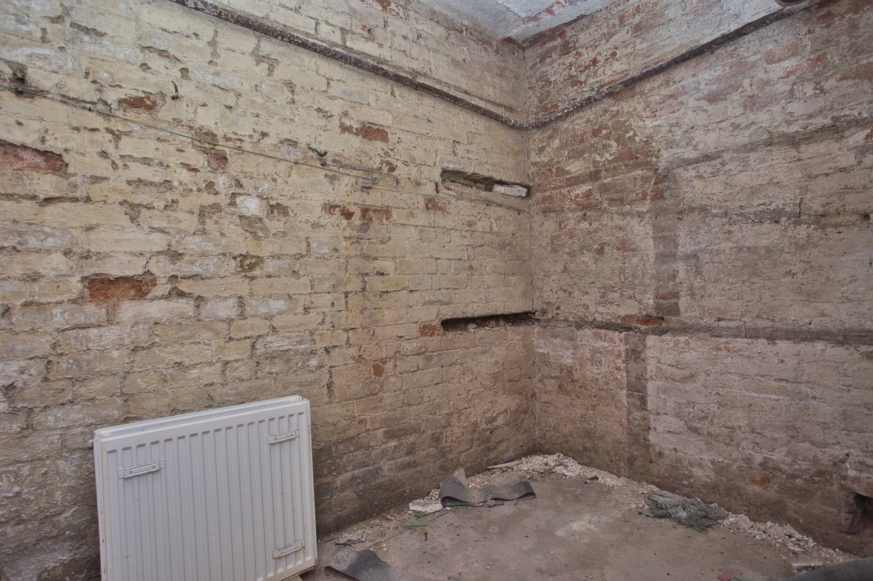 Properties Under Offer in 48 Castle Hill Avenue Folkestone