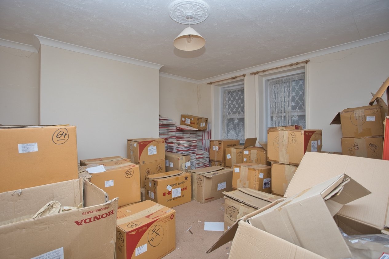 Properties Under Offer in 48 Castle Hill Avenue Folkestone