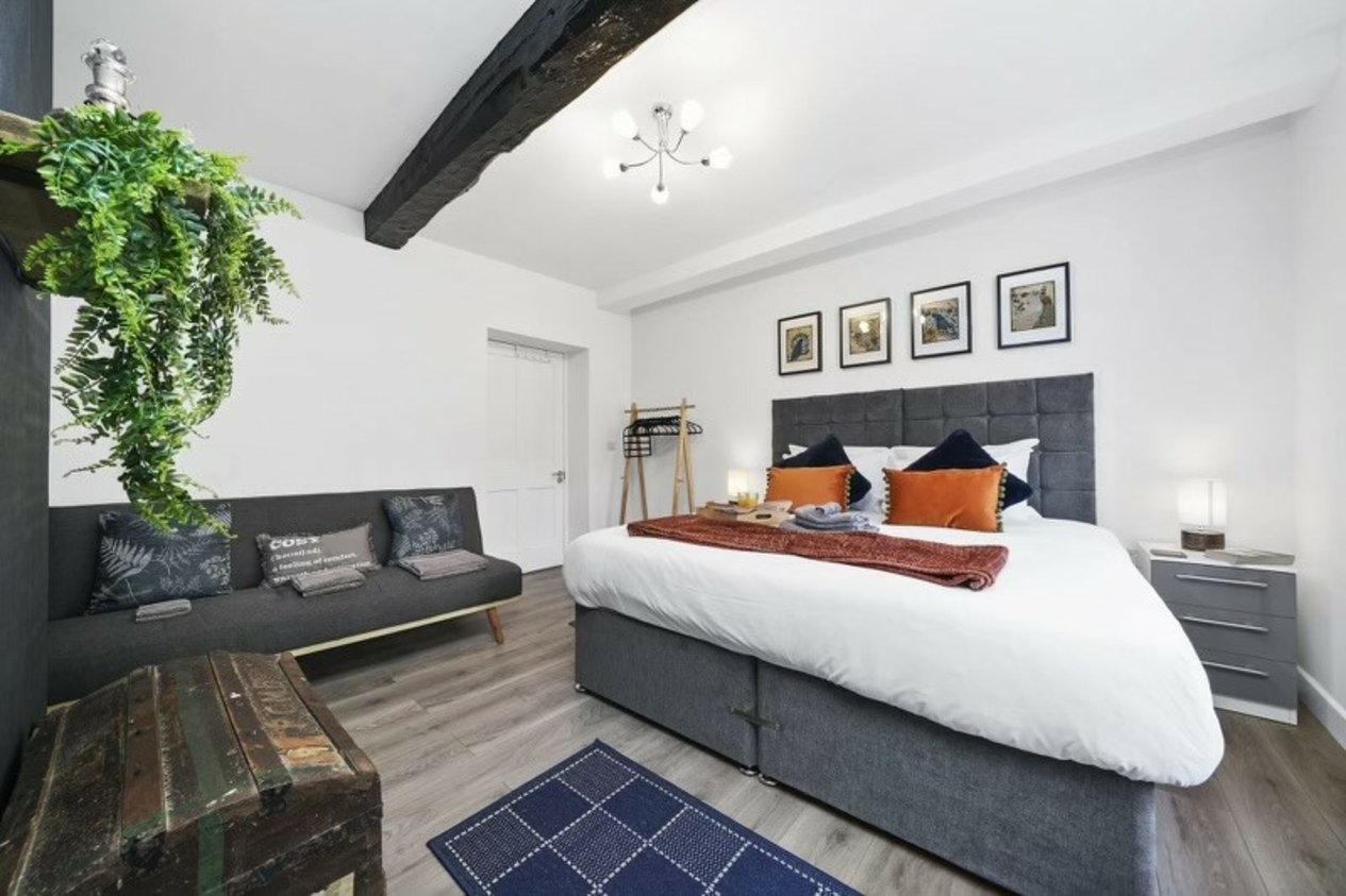 Properties For Sale in 56 Old Dover Road Canterbury