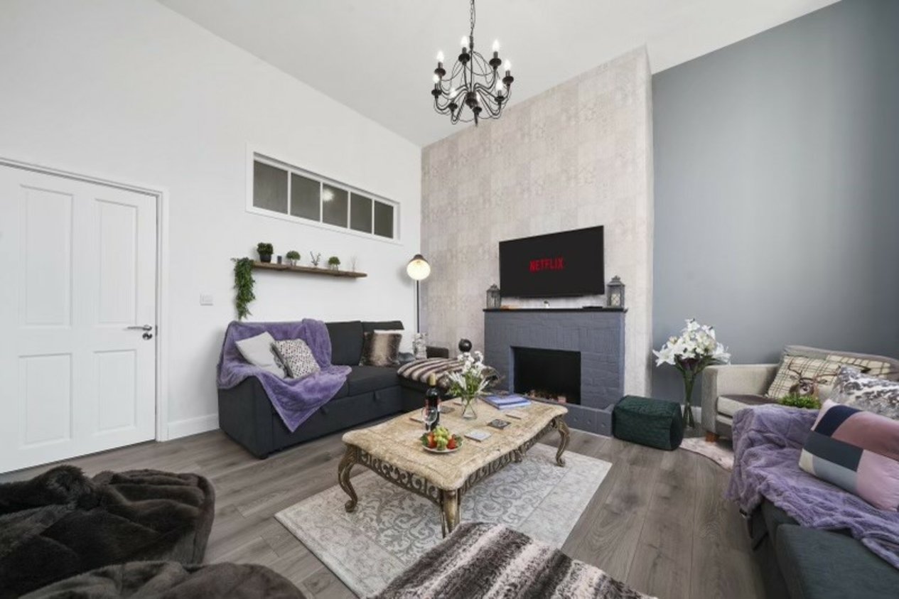 Properties For Sale in 56 Old Dover Road Canterbury