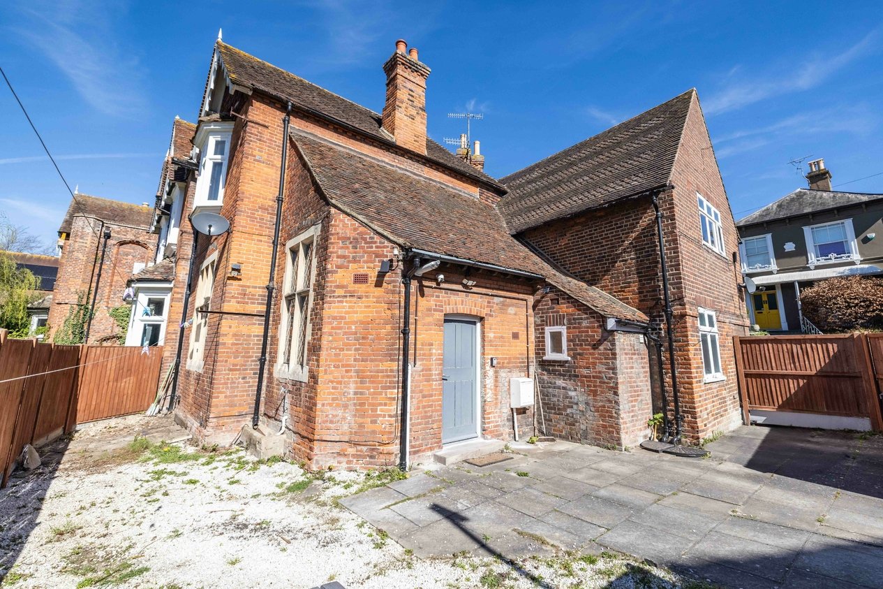 Properties For Sale in 56 Old Dover Road Canterbury