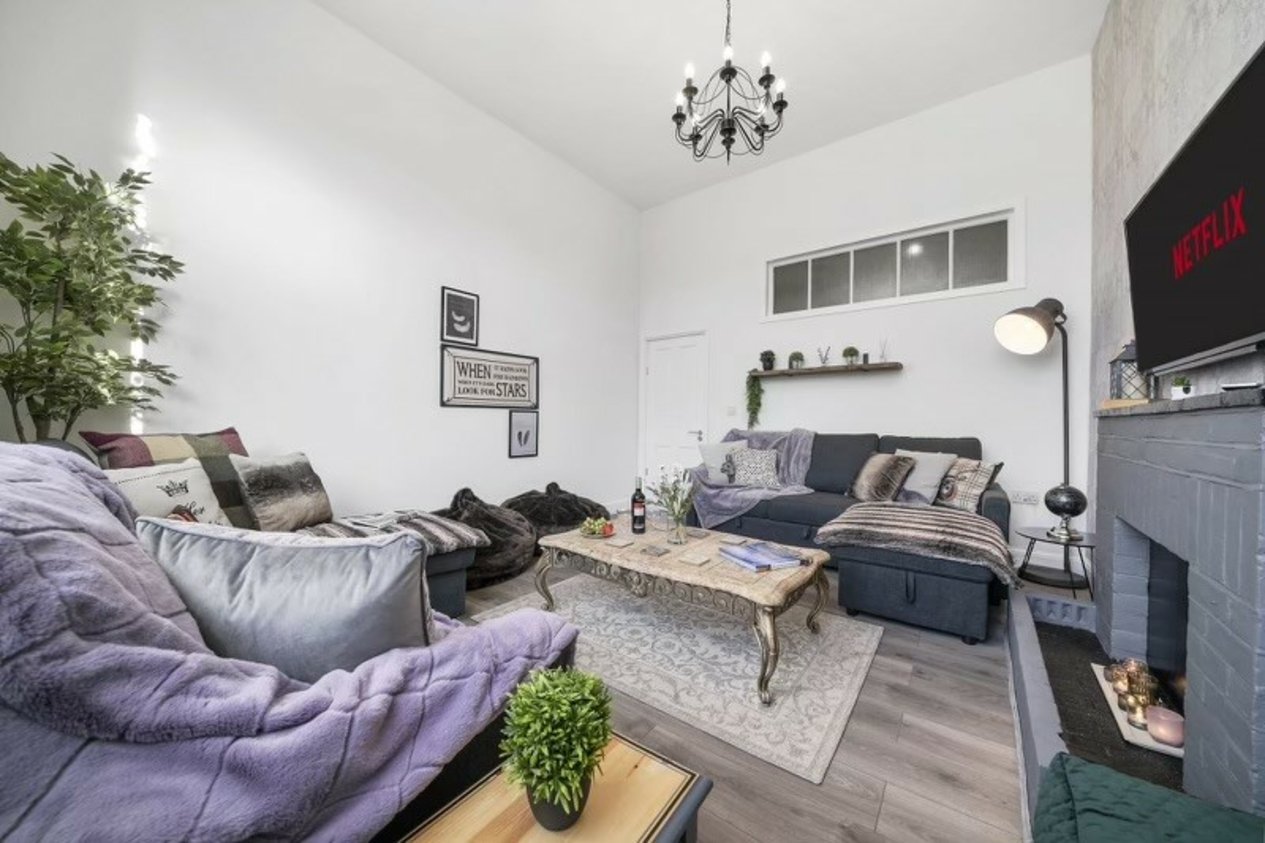 Properties For Sale in 56 Old Dover Road Canterbury