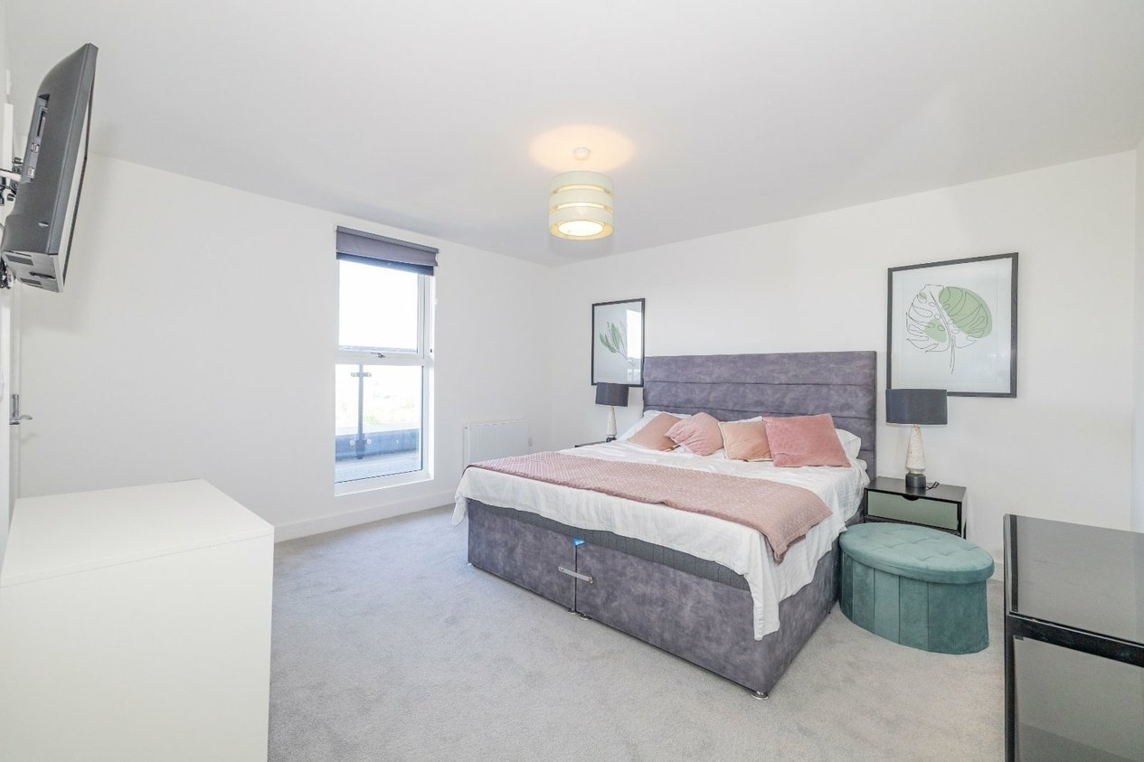 Properties For Sale in 57 Godinton Road Ashford