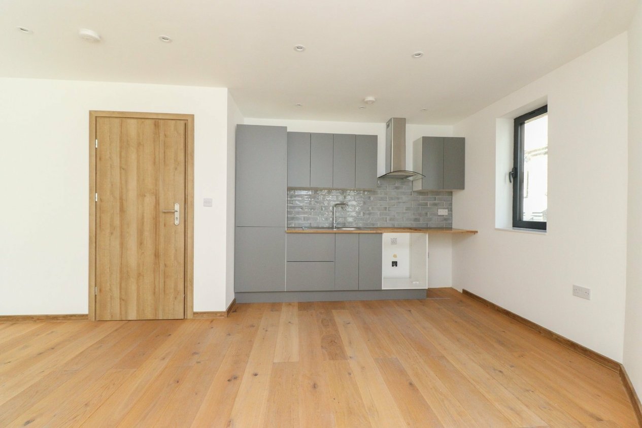 Properties Under Offer in 5a Duke Street Margate