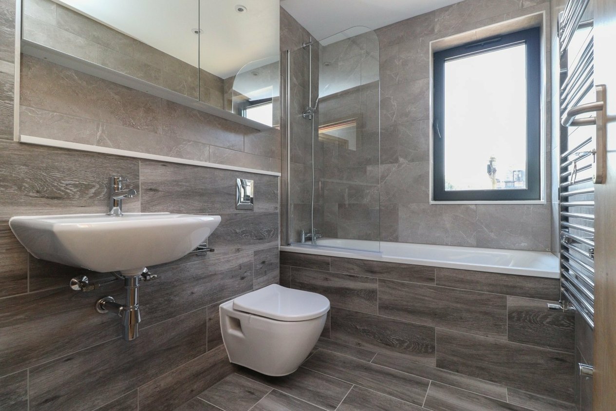 Properties Under Offer in 5a Duke Street Margate