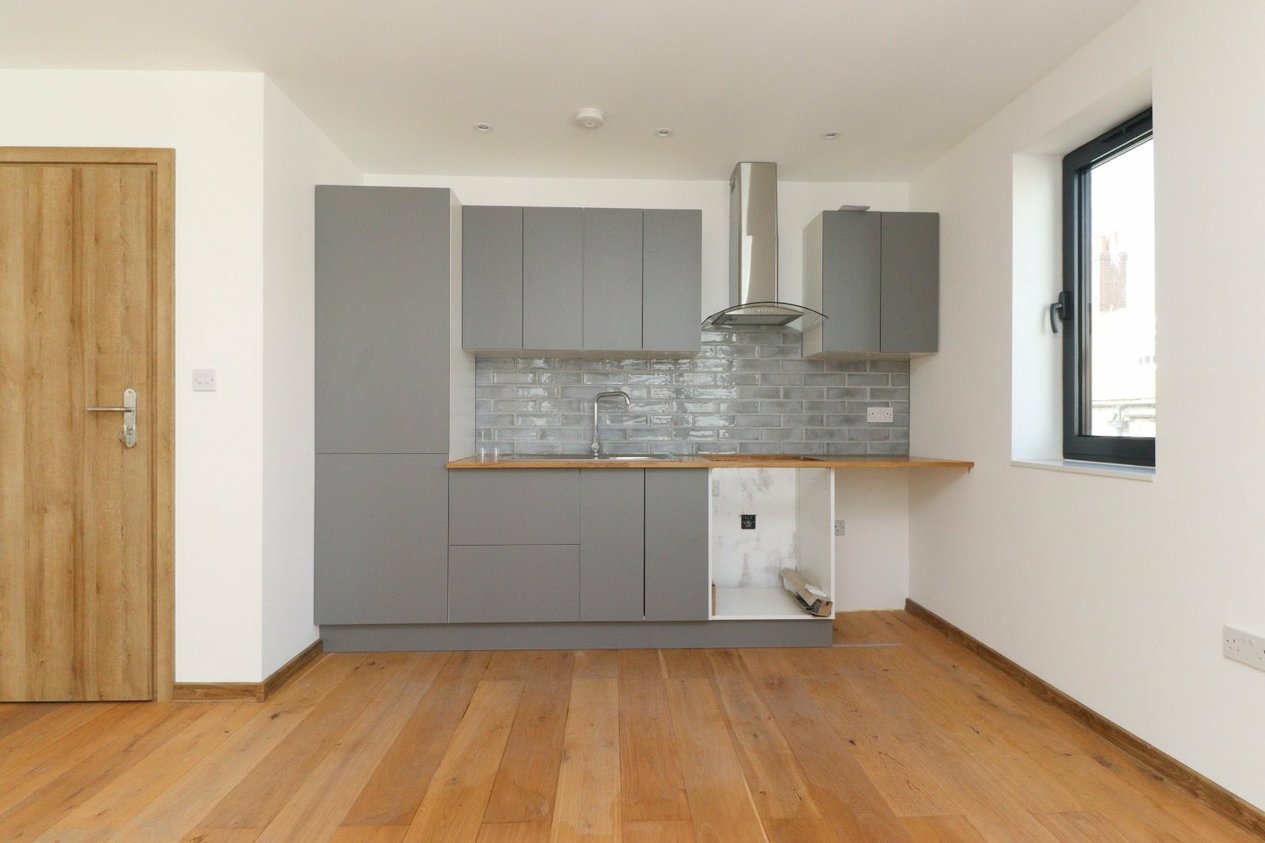 Properties Under Offer in 5a Duke Street Margate