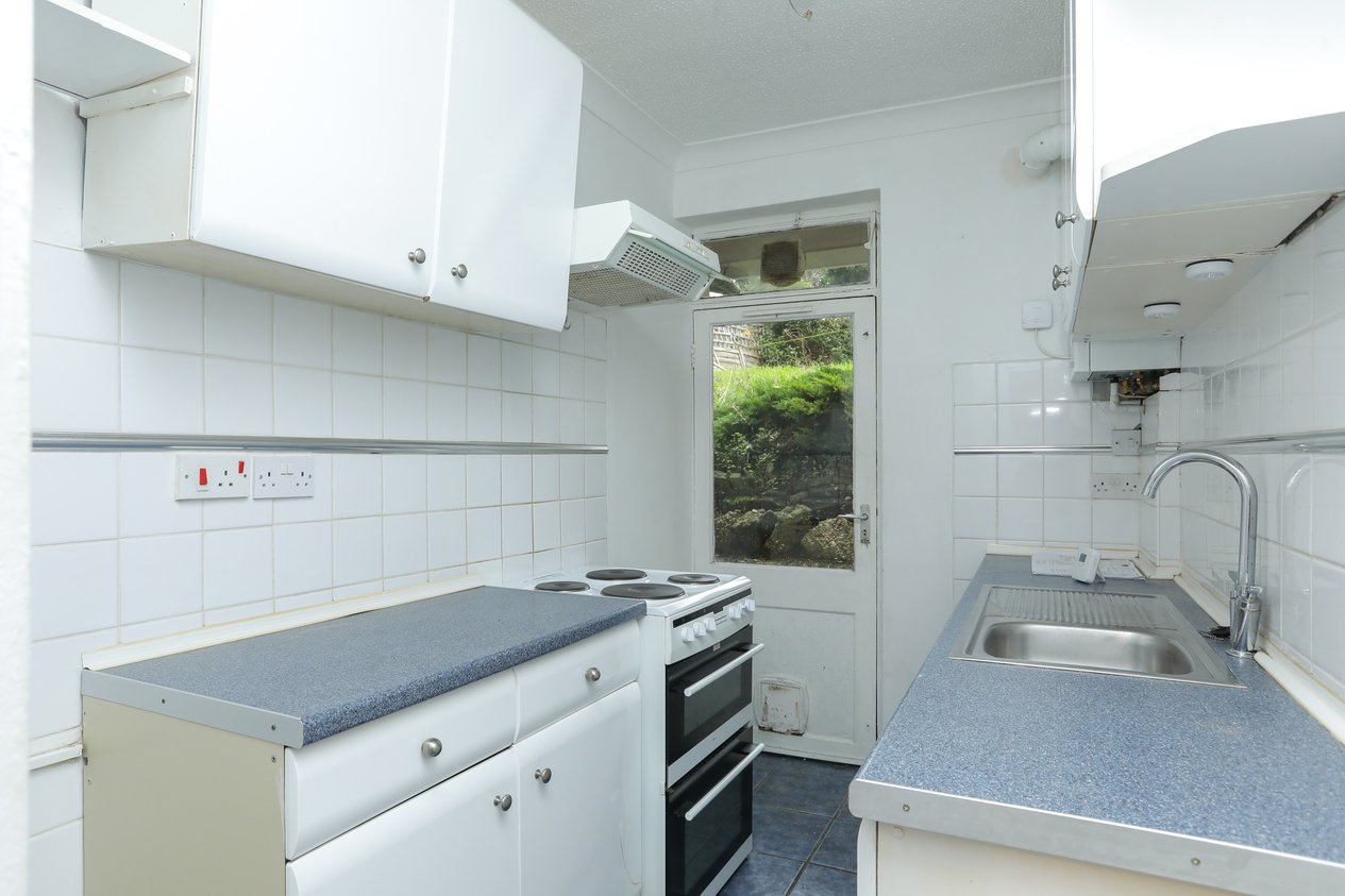 Properties Under Offer in 74 Cuthbert Road Westgate-On-Sea