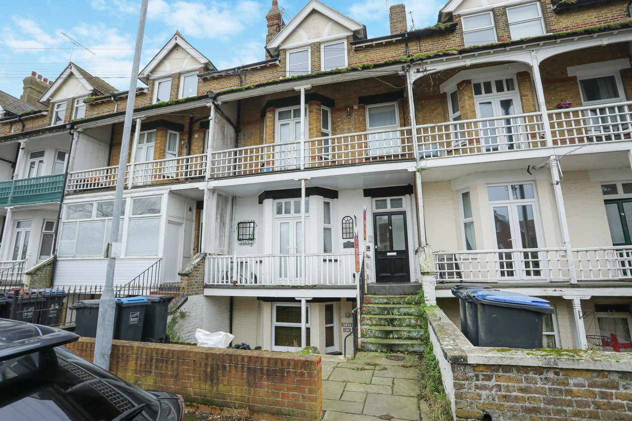 Properties Under Offer in 74 Cuthbert Road Westgate-On-Sea