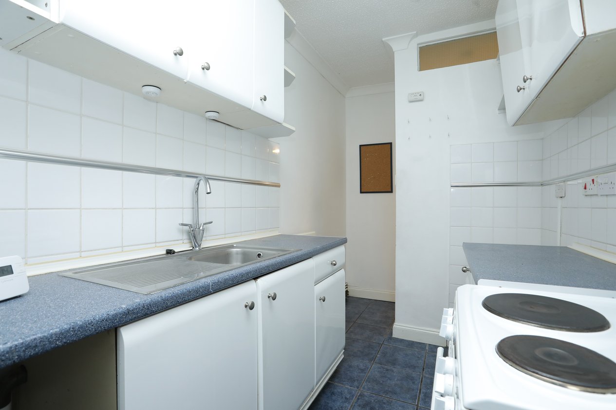 Properties Under Offer in 74 Cuthbert Road Westgate-On-Sea