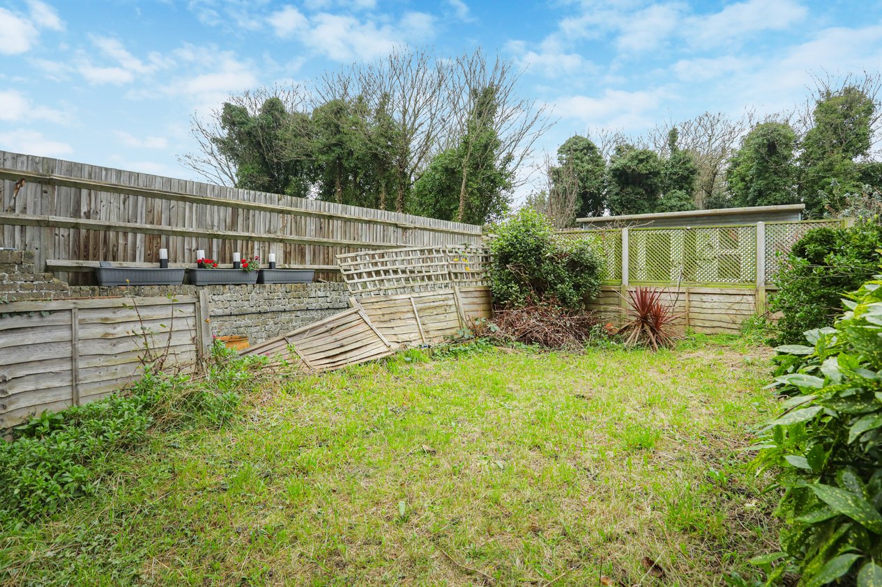 Properties Under Offer in 74 Cuthbert Road Westgate-On-Sea