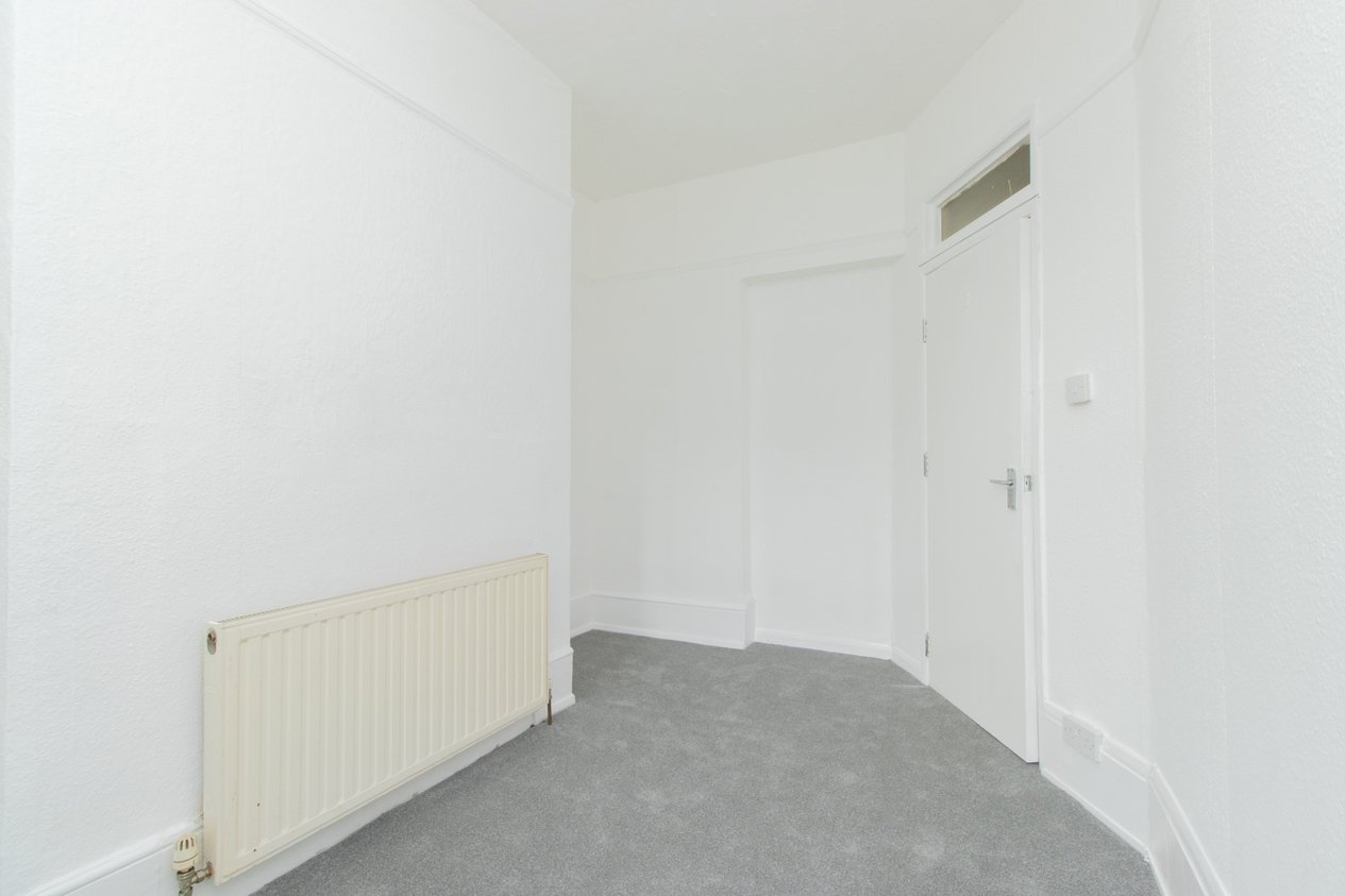 Properties Under Offer in 8 Hatfeild Road Margate
