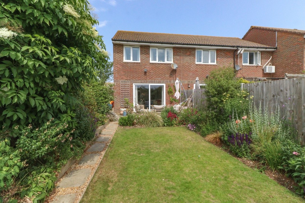 Properties For Sale in Abbey Court Westgate-on-Sea
