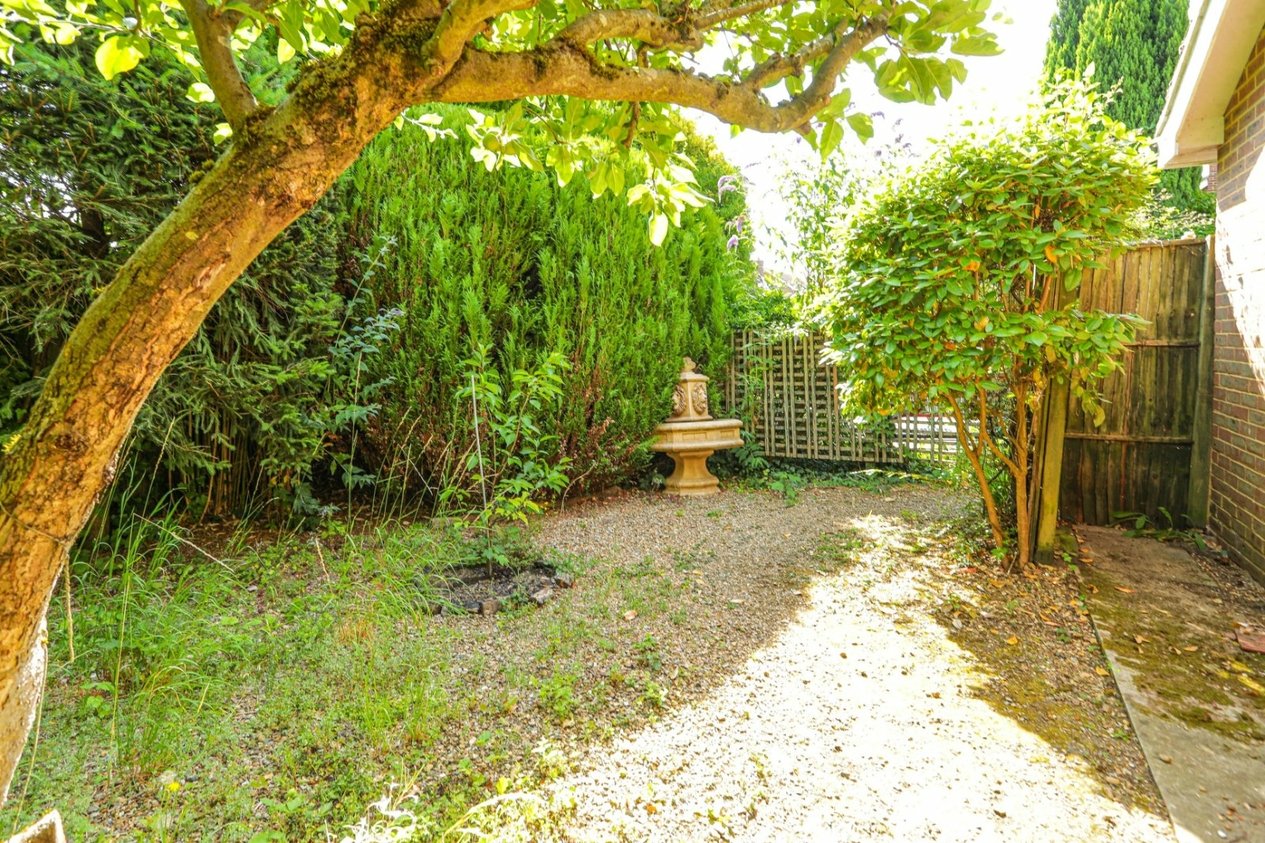 Properties For Sale in Abbey Gardens Canterbury