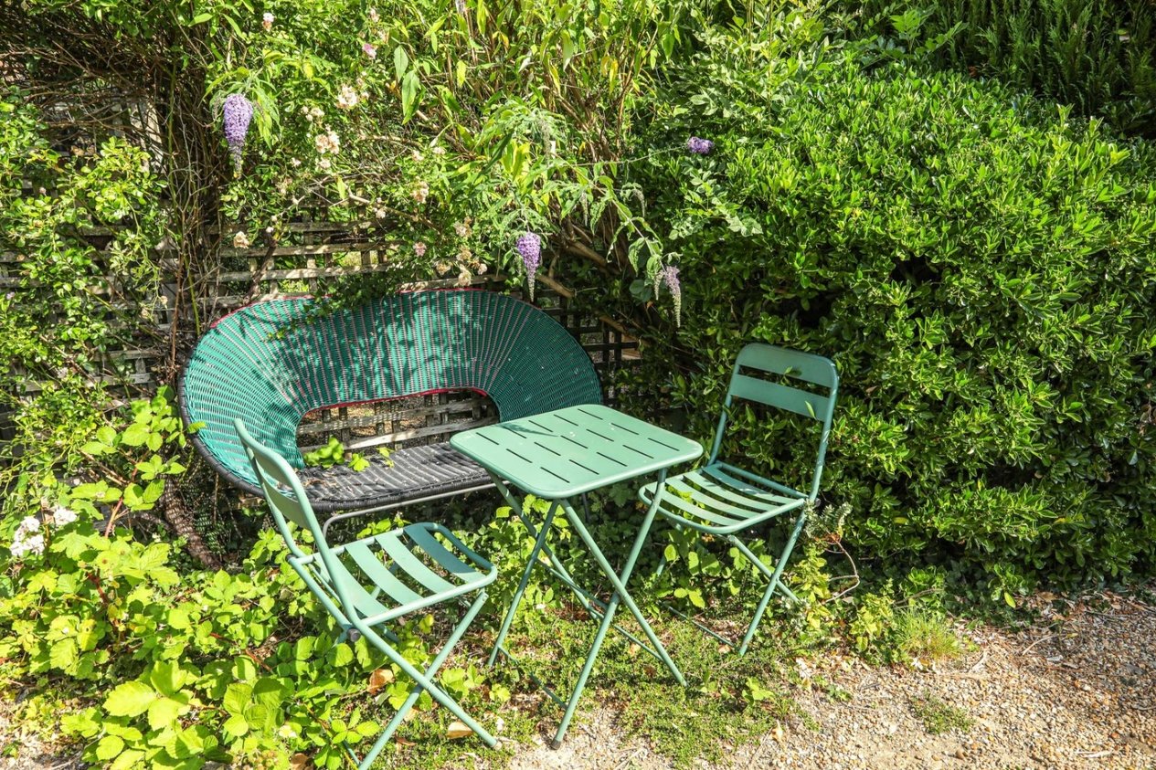 Properties For Sale in Abbey Gardens Canterbury