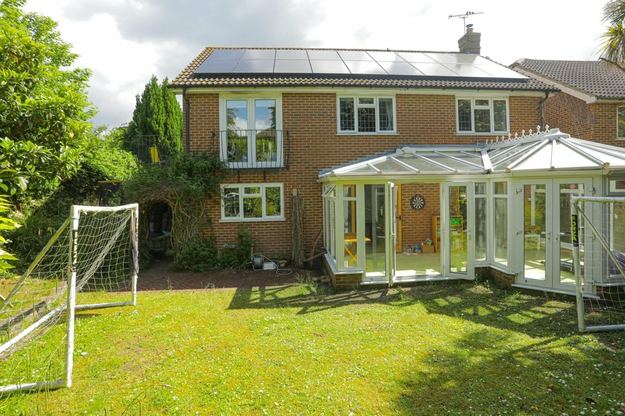 Properties For Sale in Abbey Gardens Canterbury