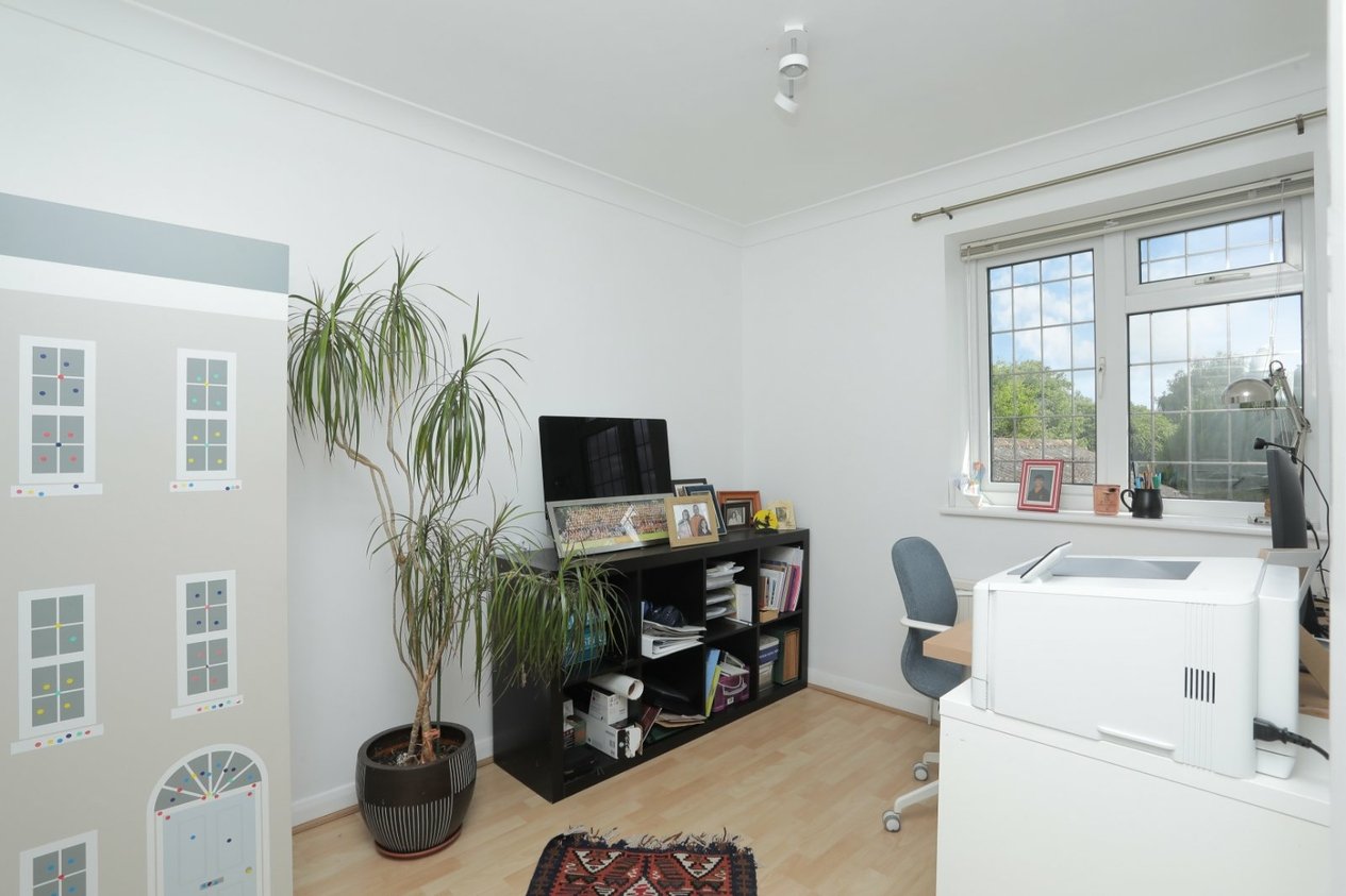 Properties For Sale in Abbey Gardens Canterbury