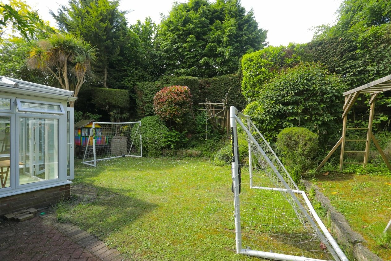 Properties For Sale in Abbey Gardens Canterbury