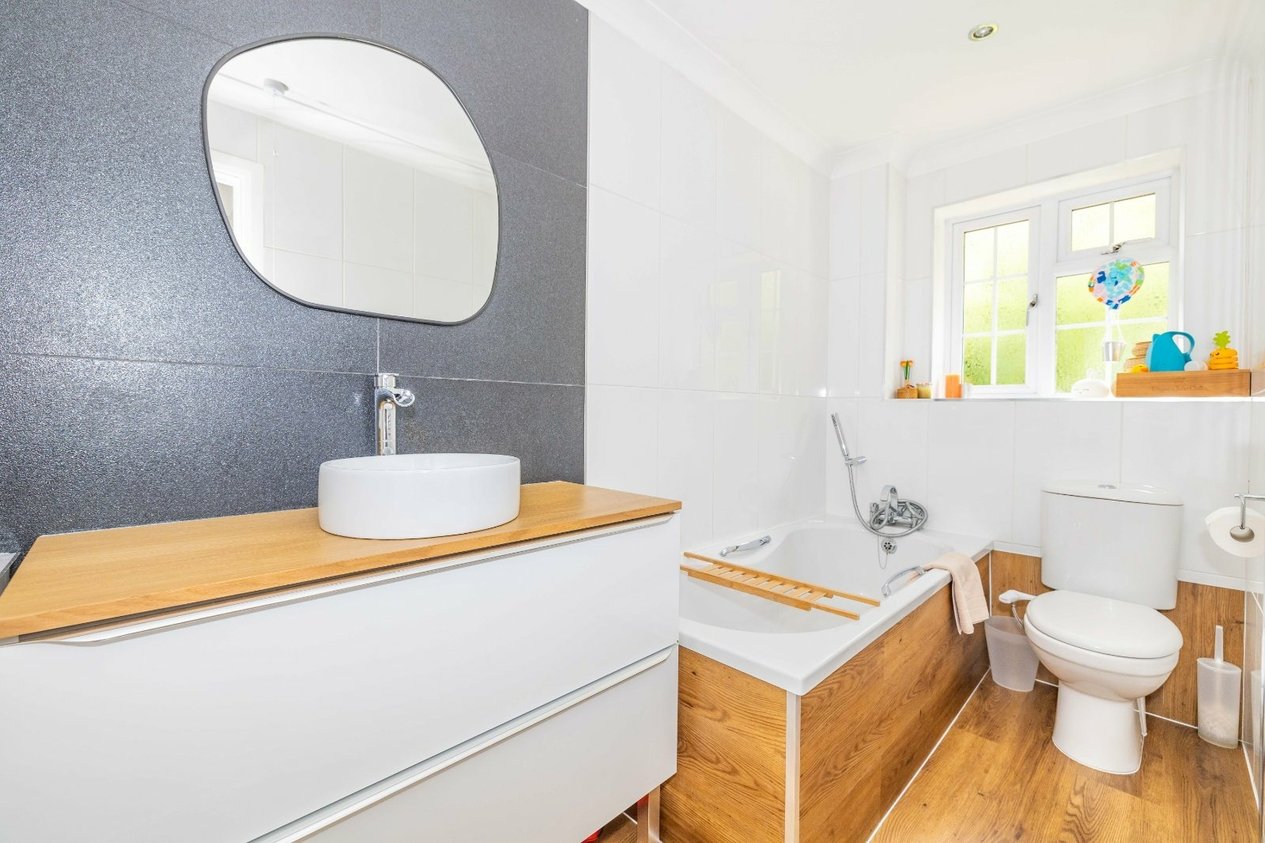 Properties For Sale in Abbey Gardens Canterbury