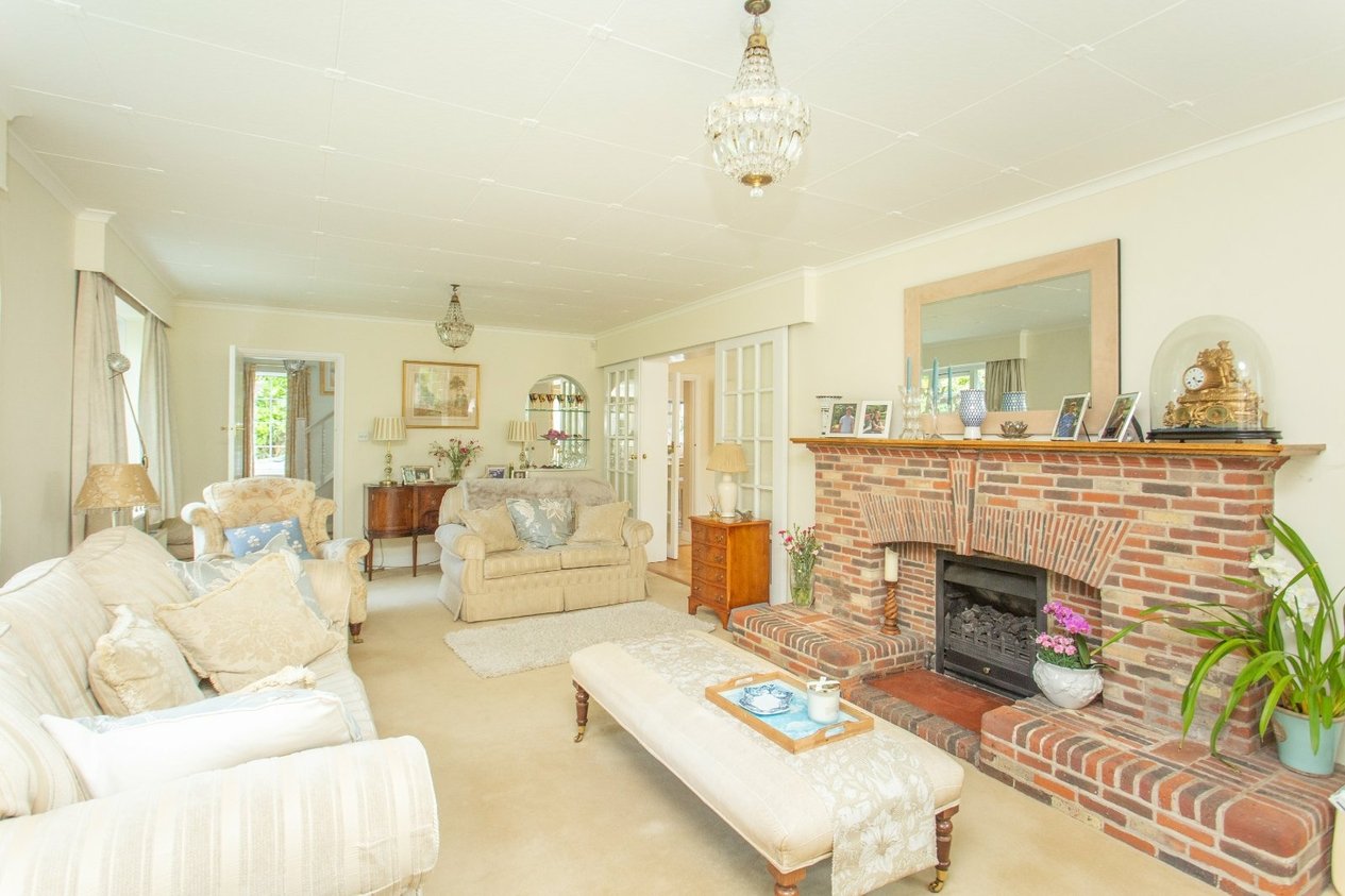 Properties For Sale in Abbots Barton Walk Canterbury