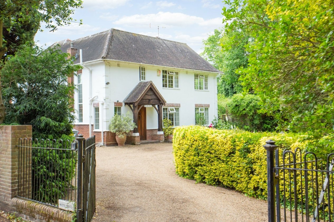 Properties For Sale in Abbots Barton Walk Canterbury