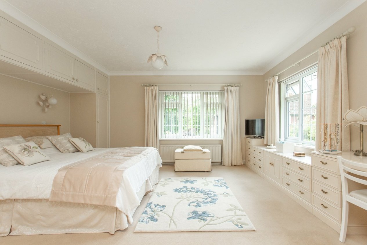 Properties For Sale in Abbots Barton Walk Canterbury