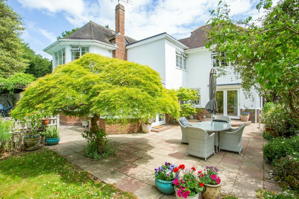 Properties For Sale in Abbots Barton Walk Canterbury