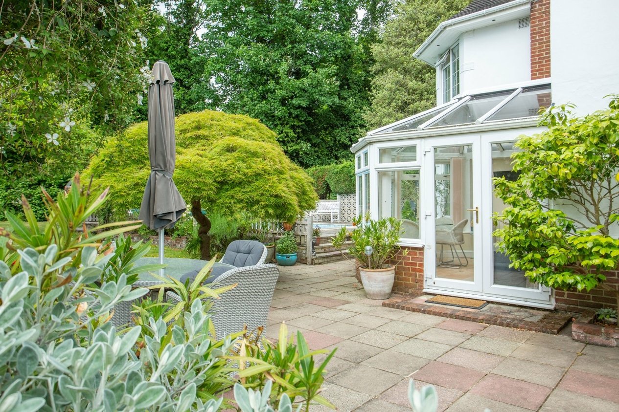Properties For Sale in Abbots Barton Walk Canterbury