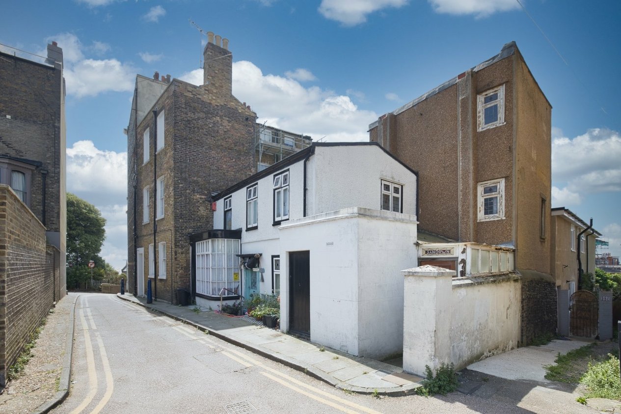 Properties For Sale in Abbots Hill Ramsgate