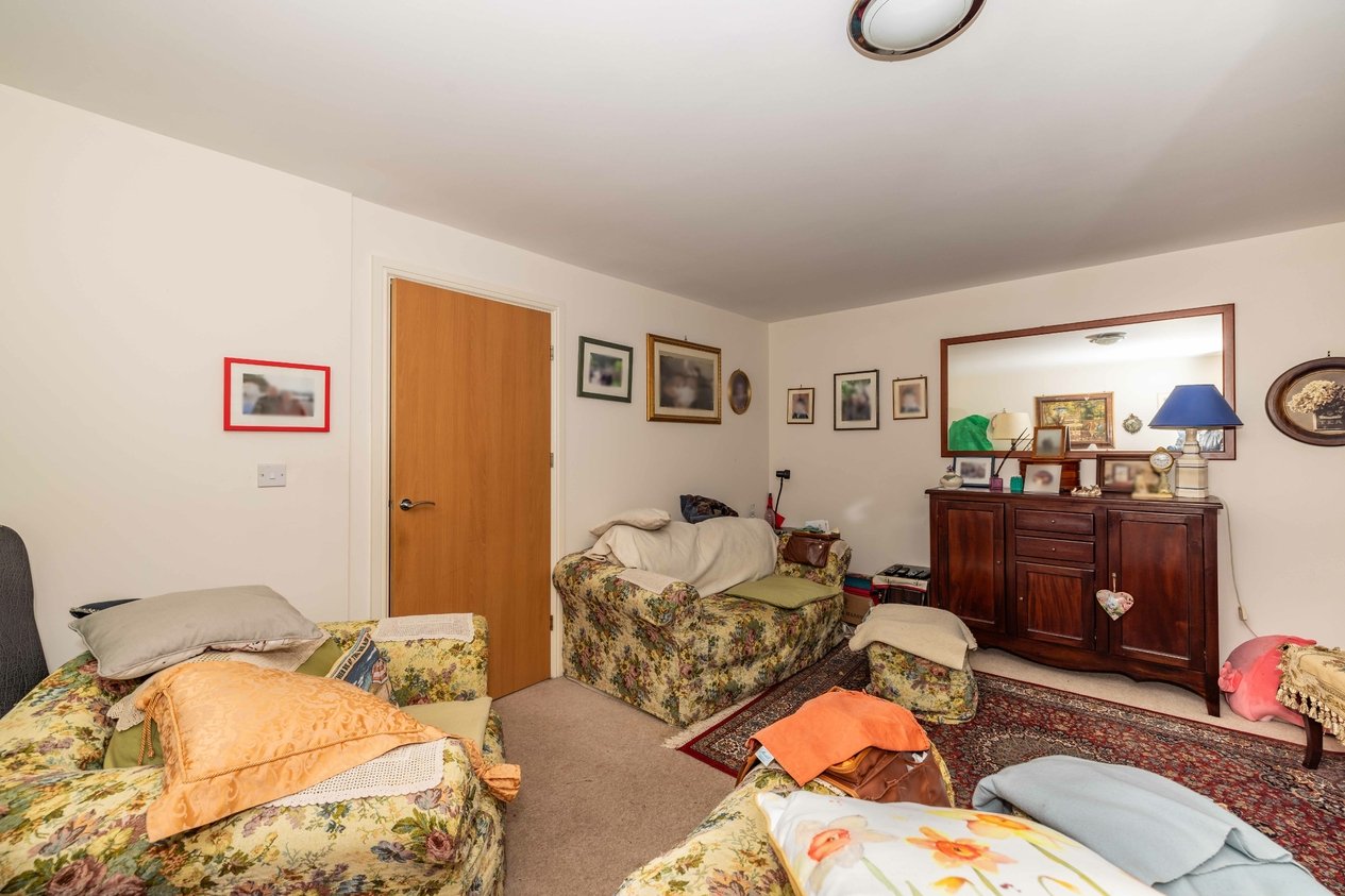 Properties Under Offer in Adams Drive Ashford