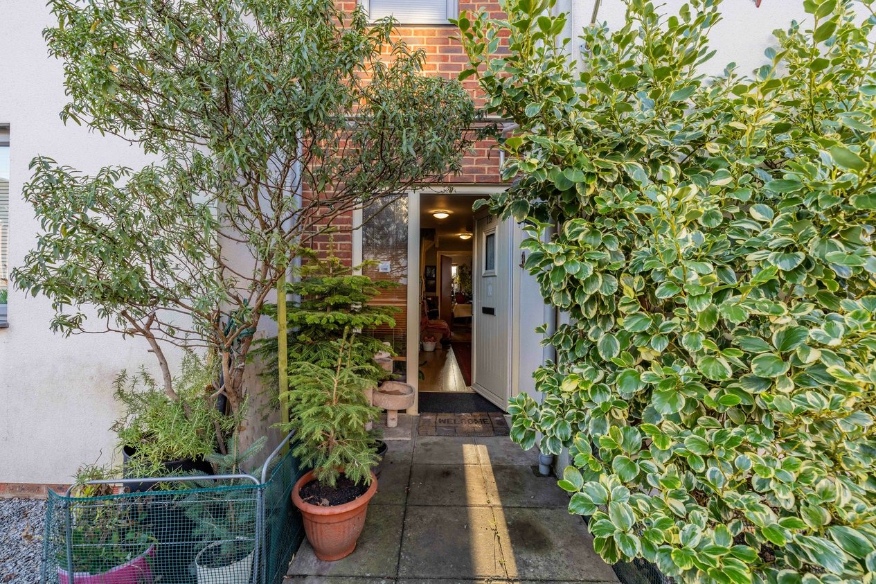 Properties Under Offer in Adams Drive Ashford