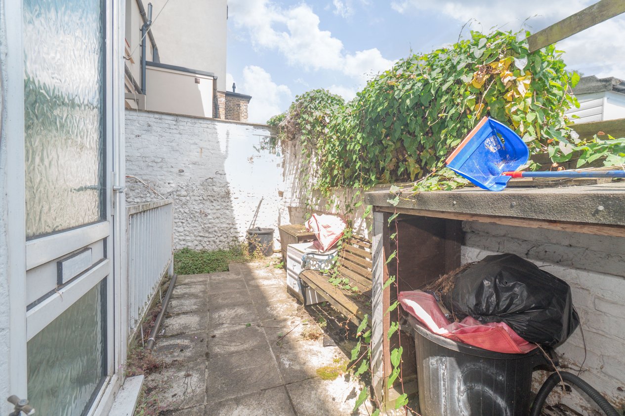Properties Under Offer in Addington Street Ramsgate